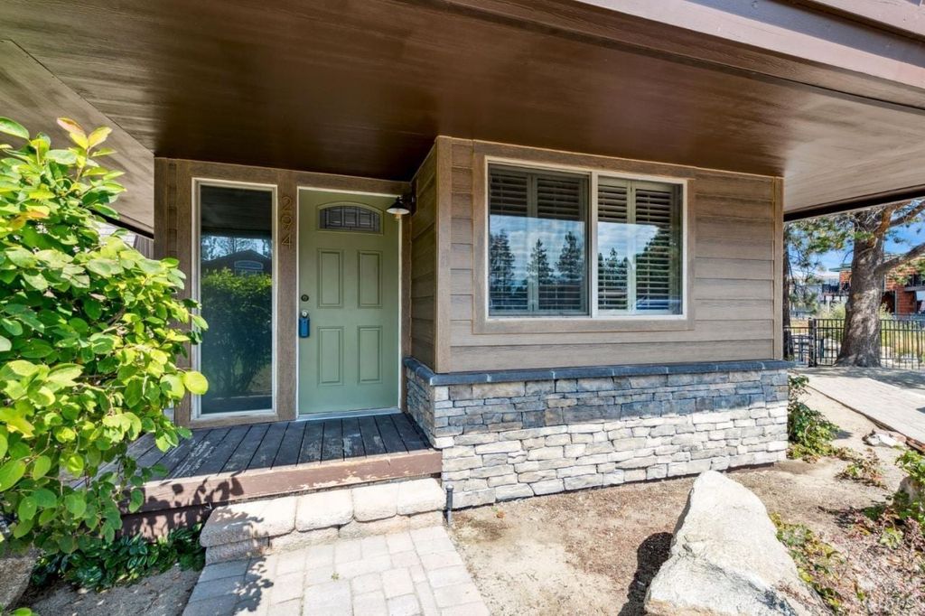 Property photo 1 of 30