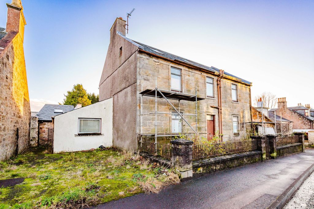 Property photo 3 of 33