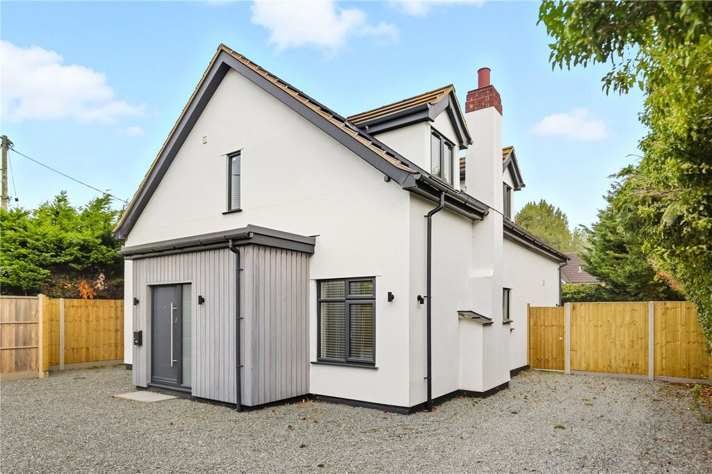 Property photo 1 of 36 Picture No. 02