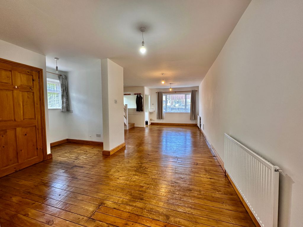 Property photo 1 of 46