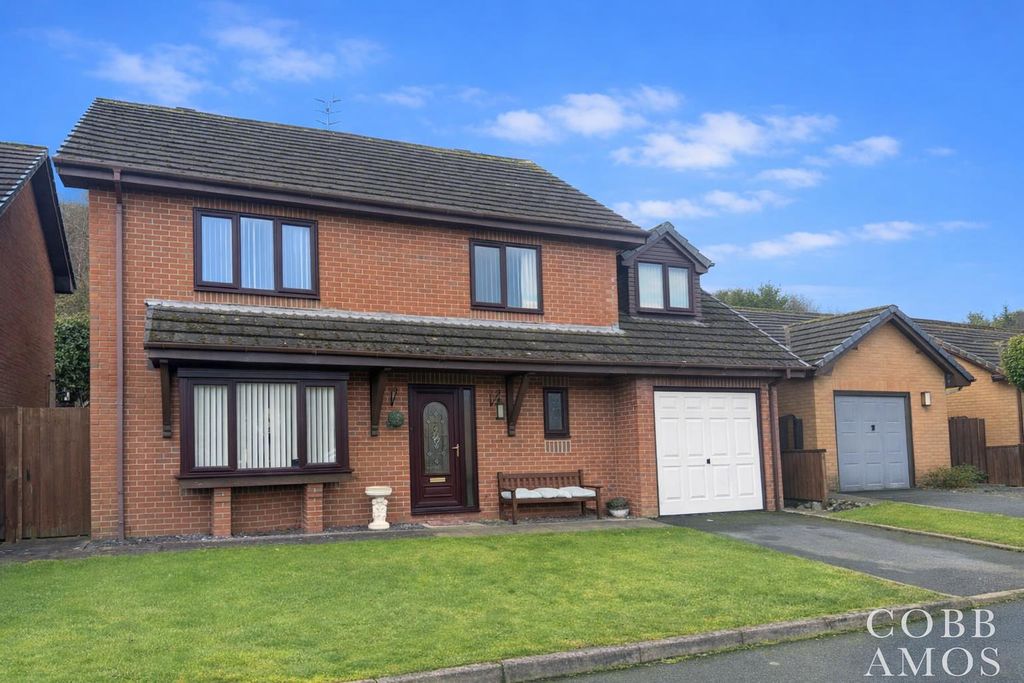 Property photo 1 of 20 18 Jackes Close.Png