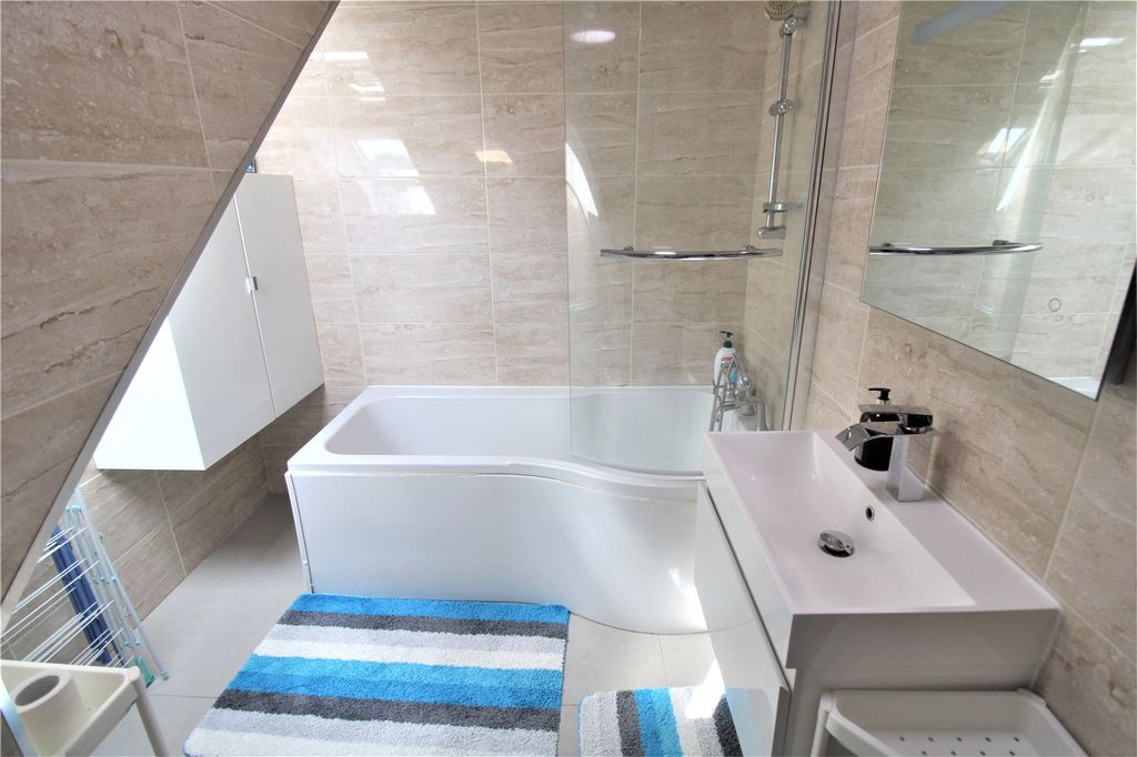 Property photo 3 of 11 Picture No. 02