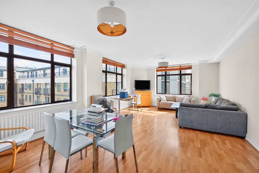 Property photo 1 of 20 Pbox-Img.Jpg