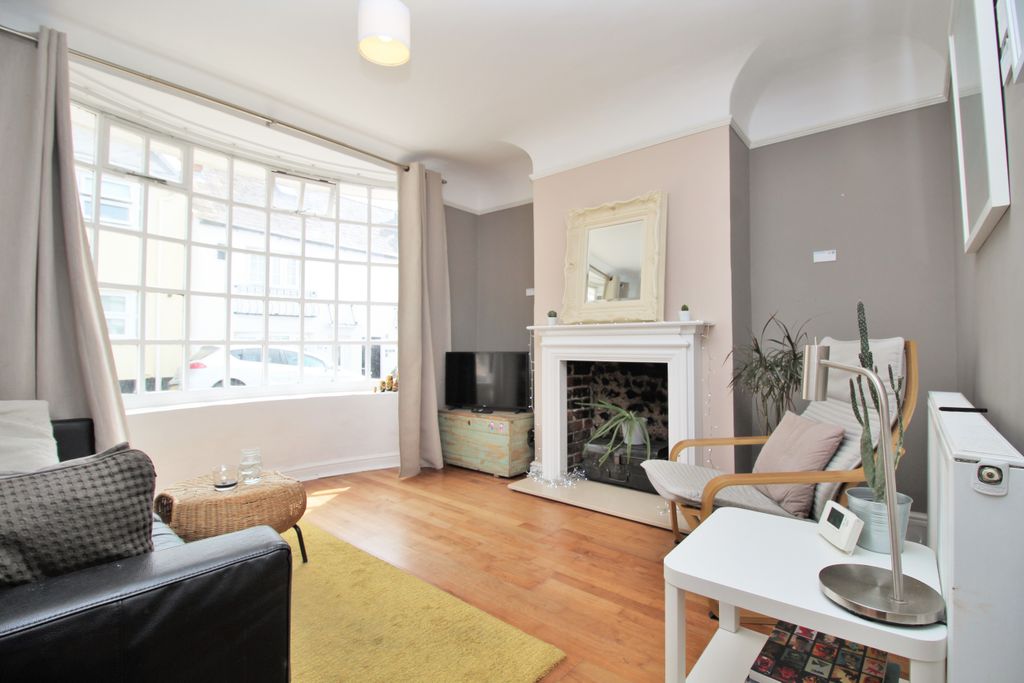 Property photo 3 of 16 Img_8157