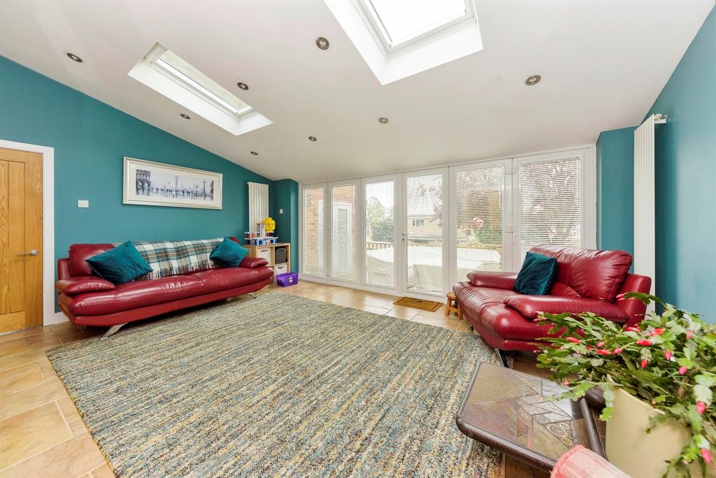 Property photo 3 of 17