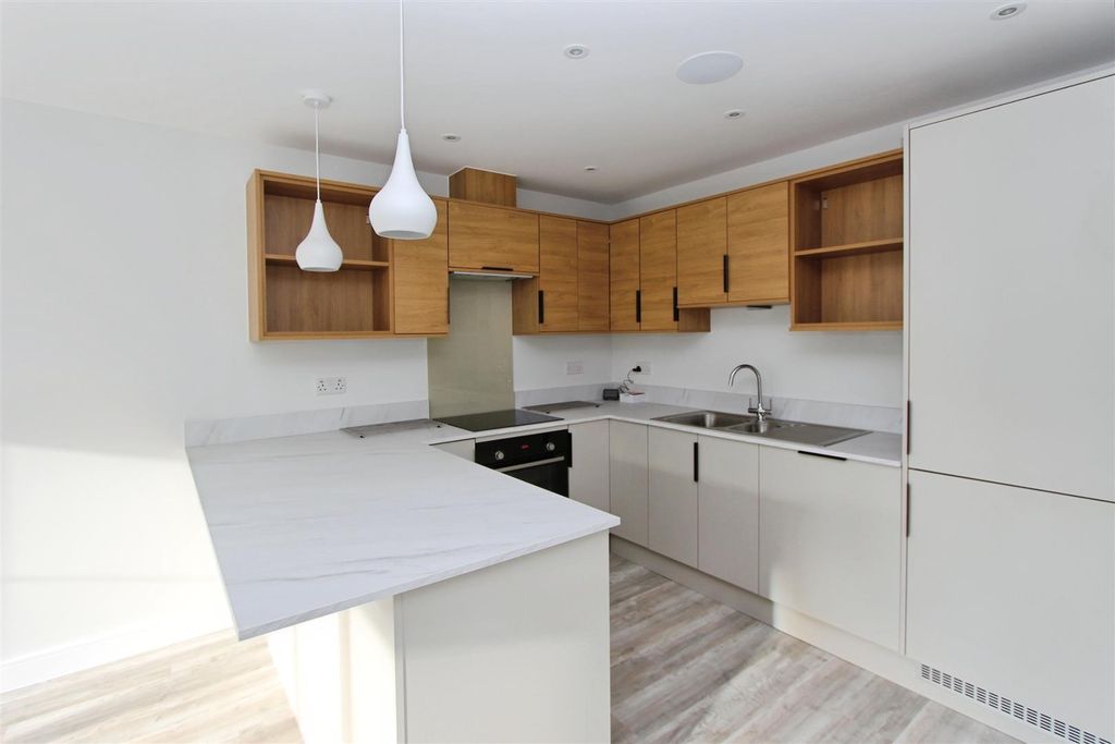 Property photo 3 of 13 F1F2Cfbb-Img_6104.Jpg