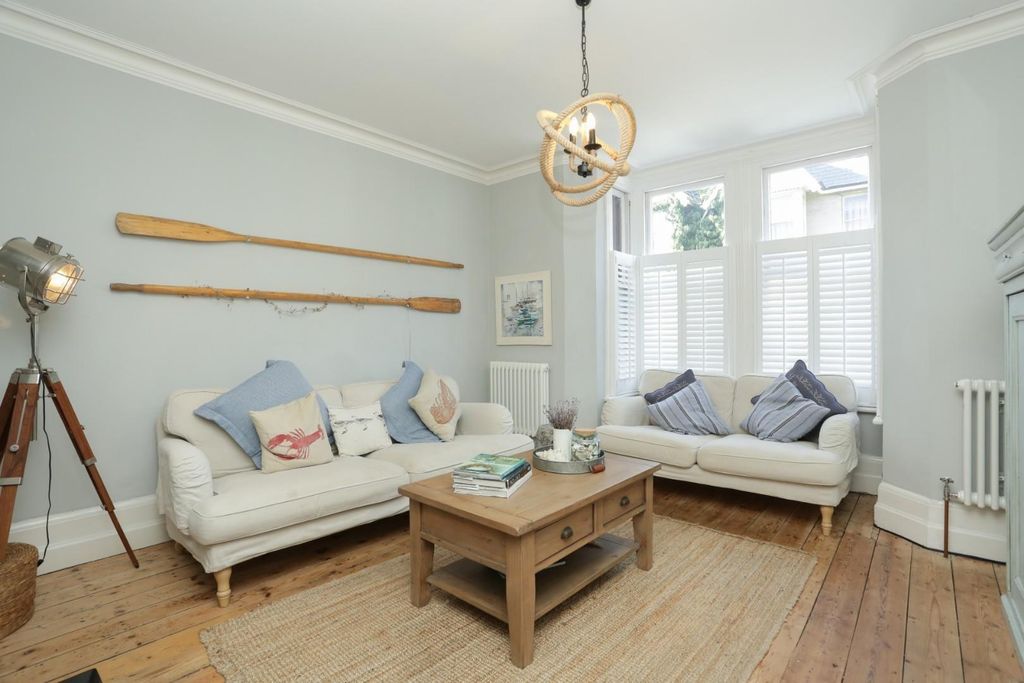 Property photo 2 of 13 Picture 2