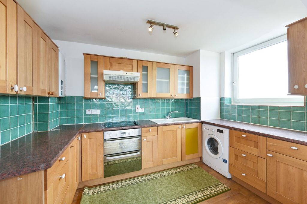 Property photo 2 of 9 Picture No. 04