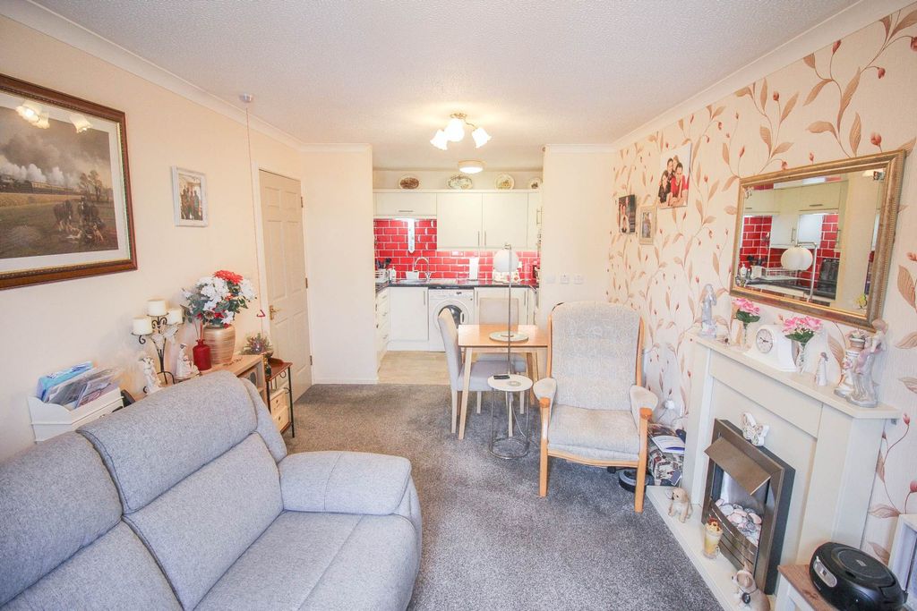 Additional image 5 of 2 bed flat for saleBirnbeck Court, Carlton Street, Weston-Super-Mare BS23