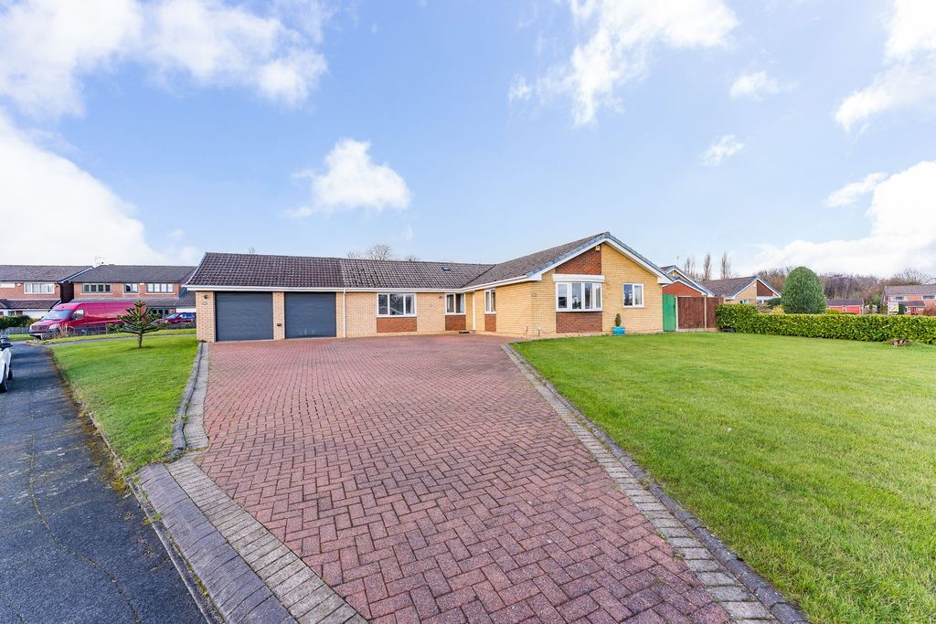 Property photo 1 of 29