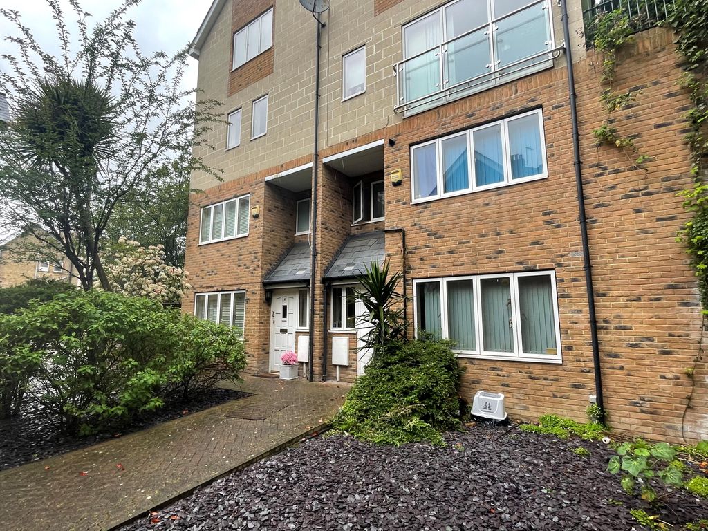 Property photo 1 of 5