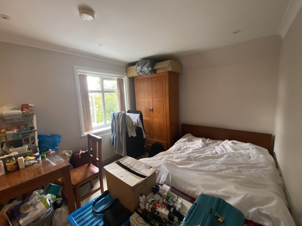 Property photo 3 of 7 4524343