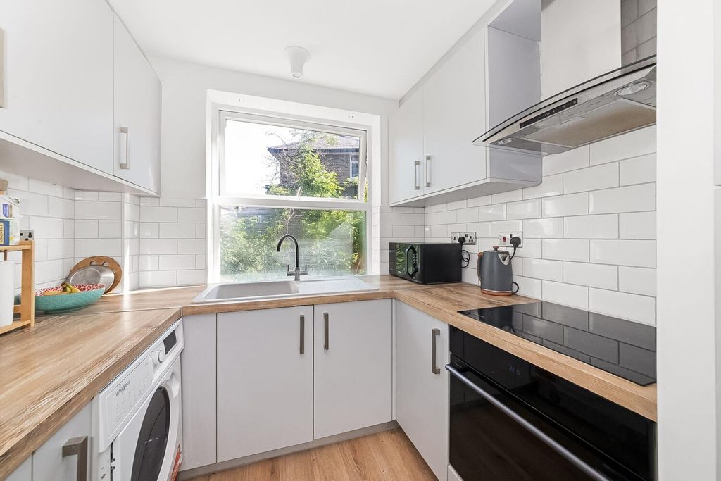 Property photo 2 of 9 Img_3572-1500x1000.Jpg