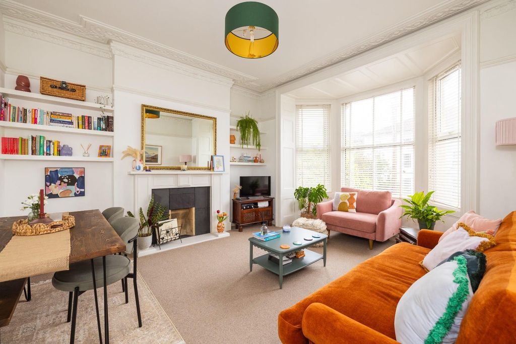 Property photo 3 of 19 Char9974.Jpg