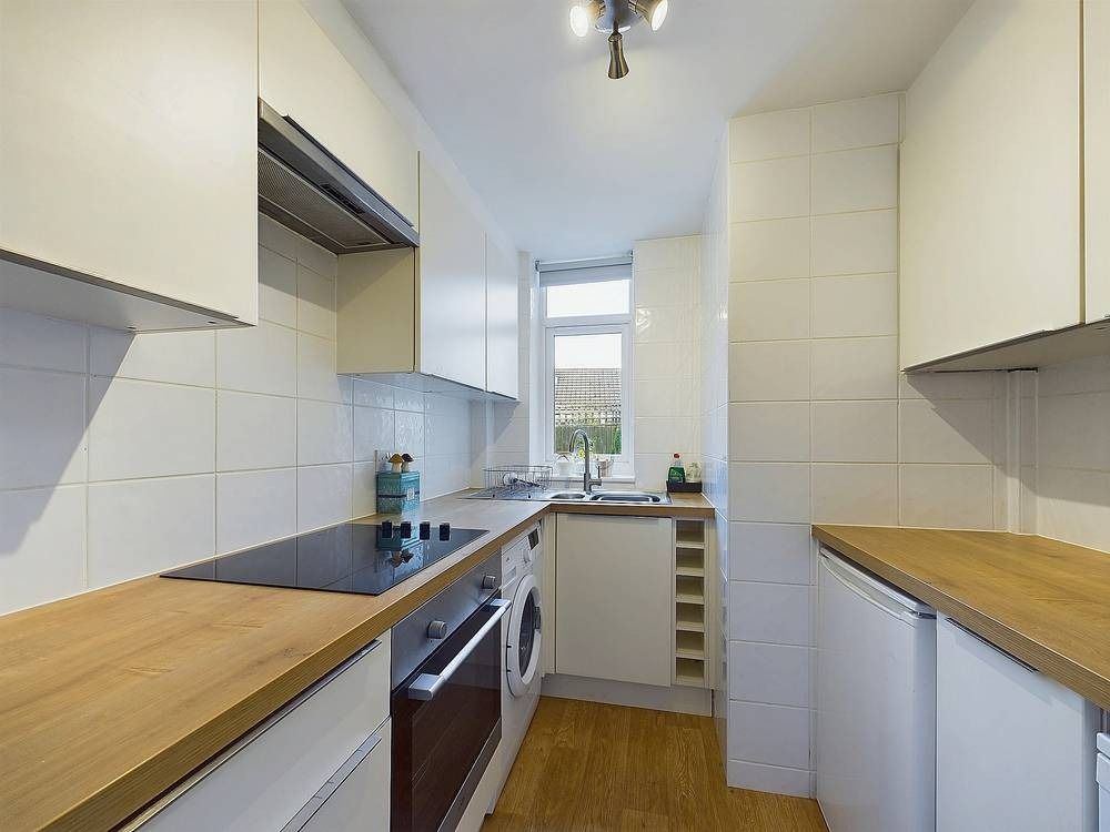 Property photo 2 of 12 3649094