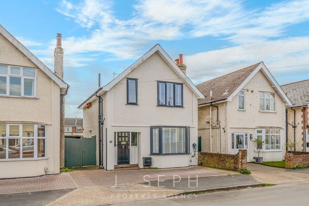 Property photo 1 of 19