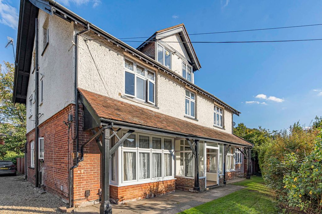 Property photo 1 of 17 Exterior