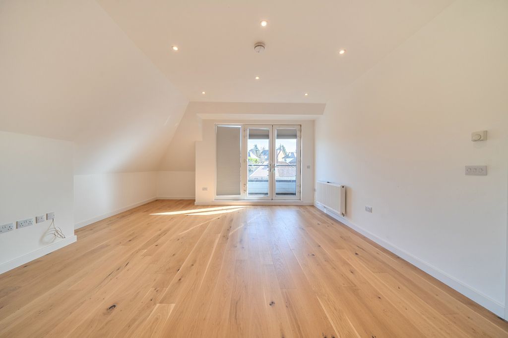 Property photo 3 of 14 1431426-5-69B9661...