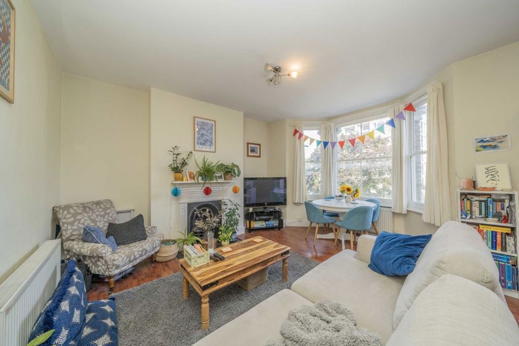 Property photo 2 of 5