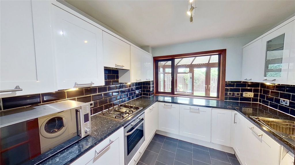 Property photo 1 of 15 Kitchen