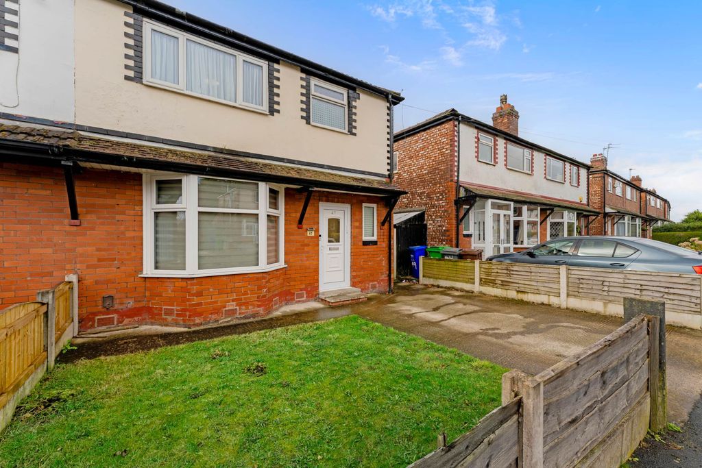 Property photo 2 of 29