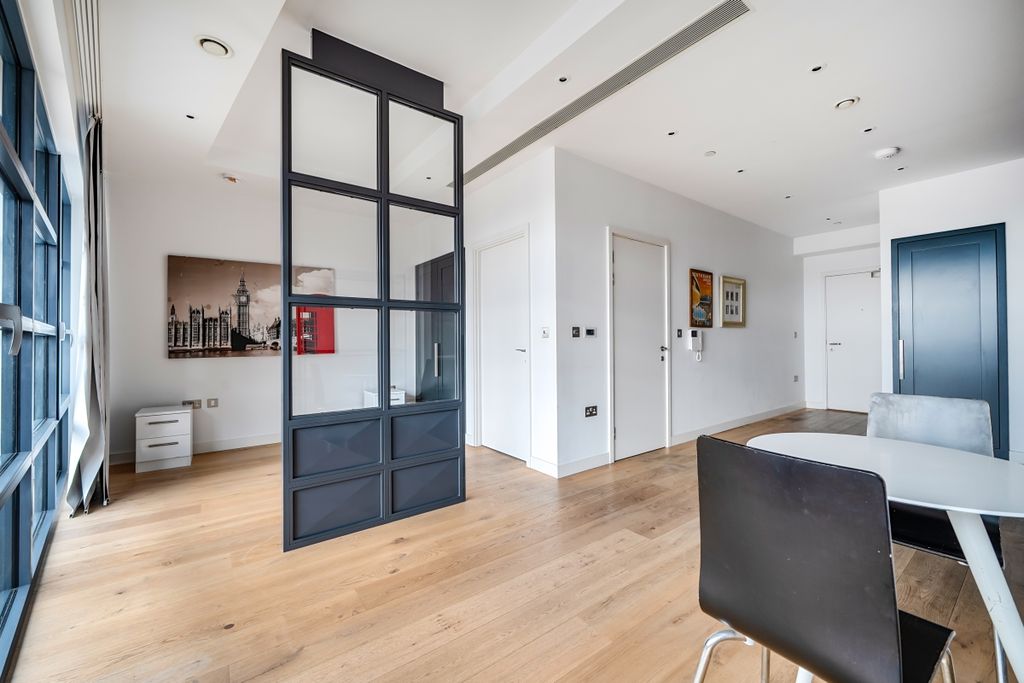 Property photo 3 of 17 1396999-13-696F9F...