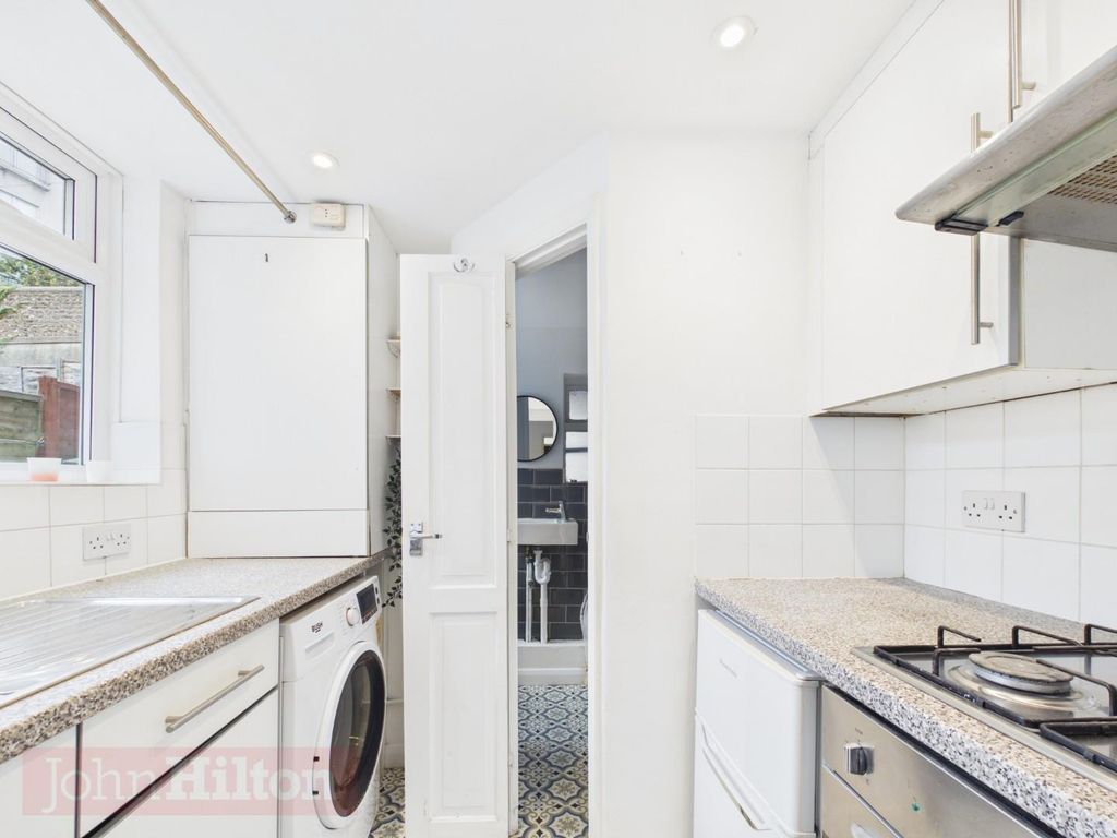Property photo 3 of 8 Pr0310-Still007.Jpg
