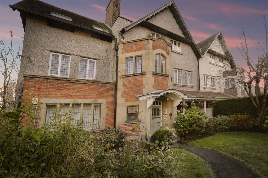 Property photo 1 of 19