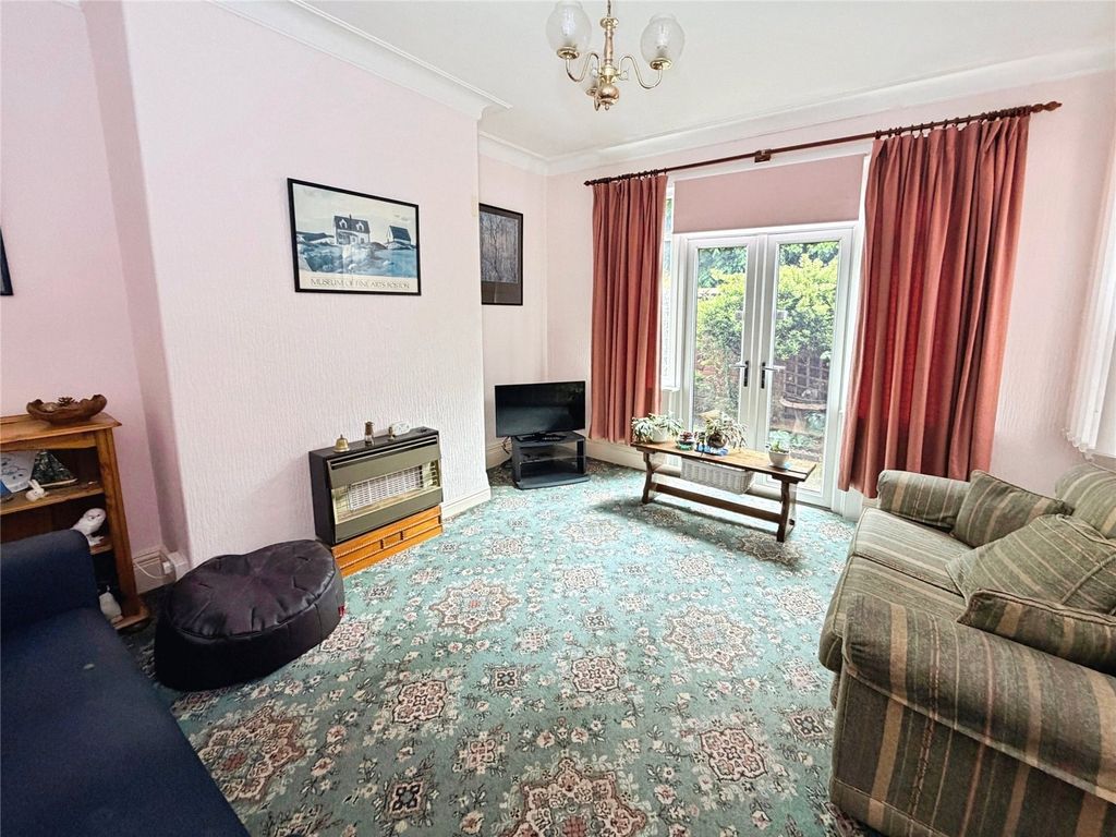 Property photo 3 of 25 Sitting Room