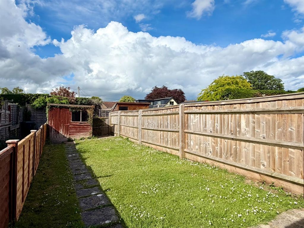 Property photo 2 of 11