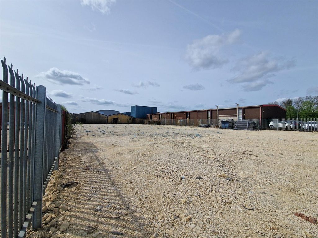 Property photo 3 of 3 Picture No. 02
