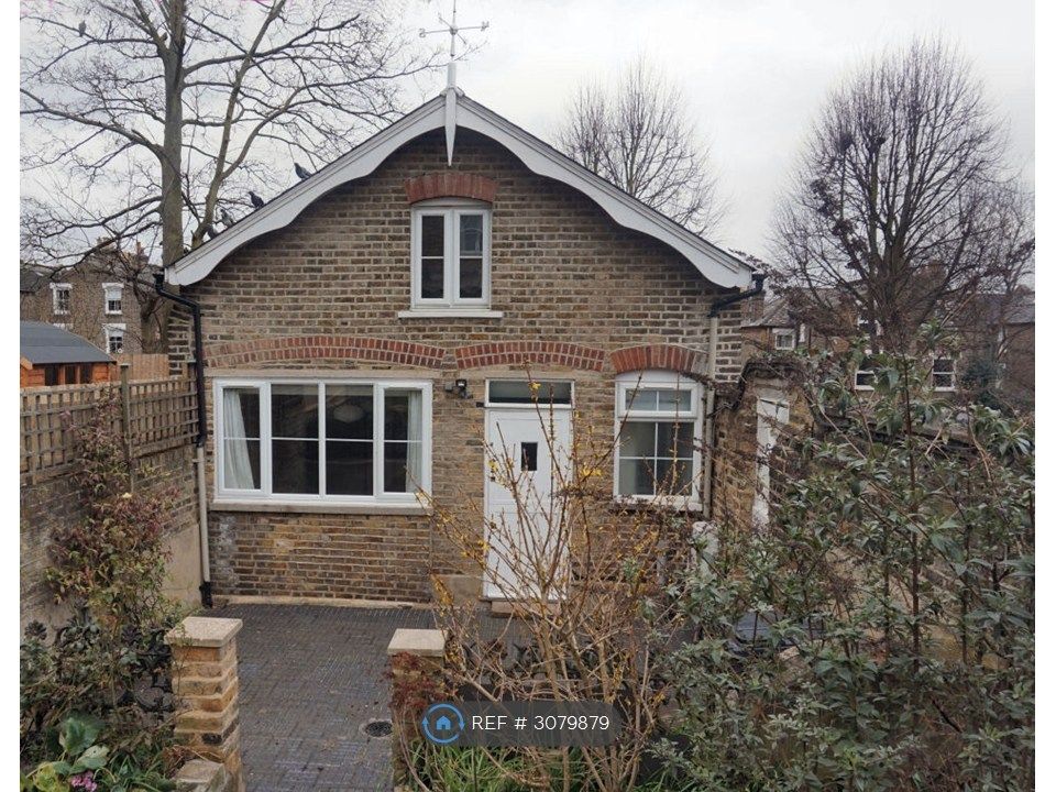 Property photo 1 of 9 The Coach House
