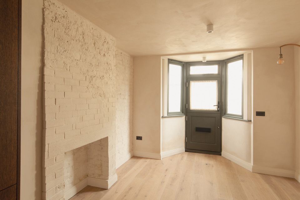 Property photo 2 of 23