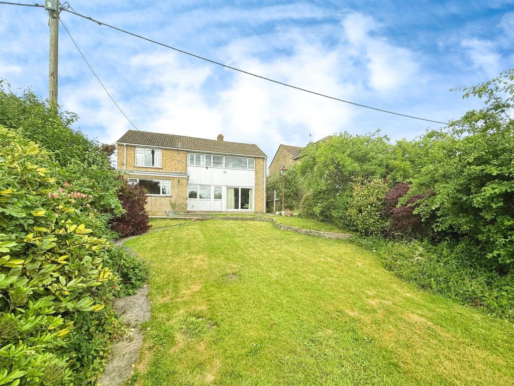 Property photo 2 of 19