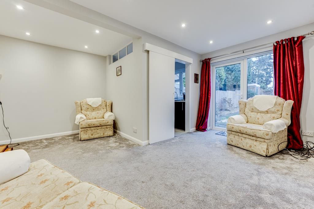 Property photo 3 of 24 98 Deeble Road, Kettering-4.Jpg