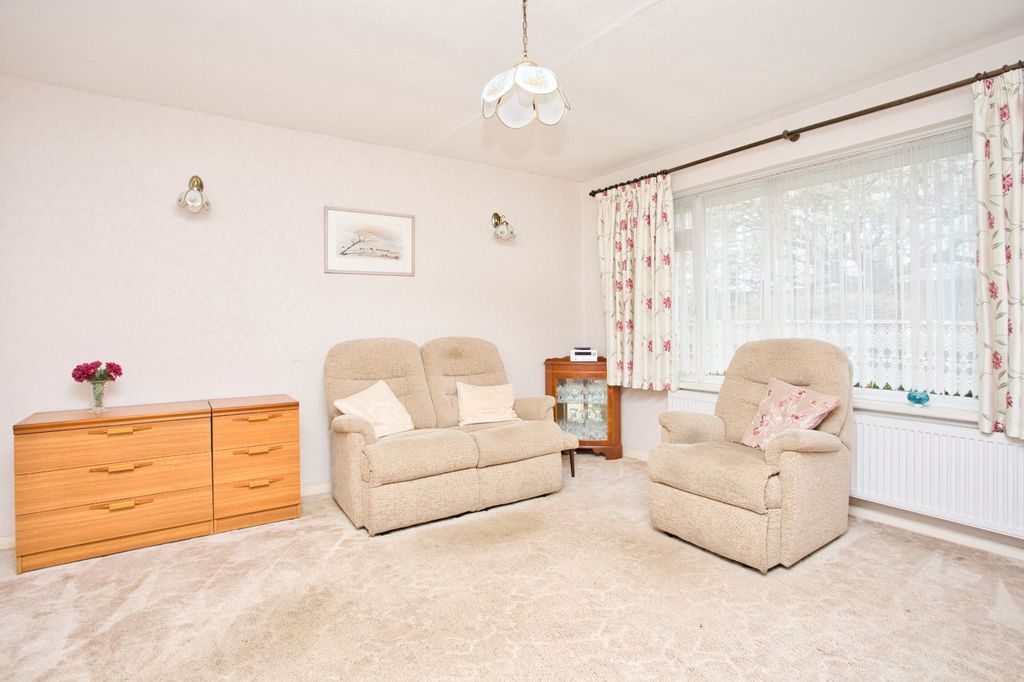 Property photo 2 of 13 Picture 2