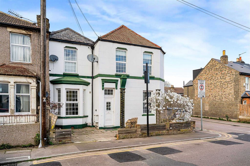 Property photo 1 of 23 1