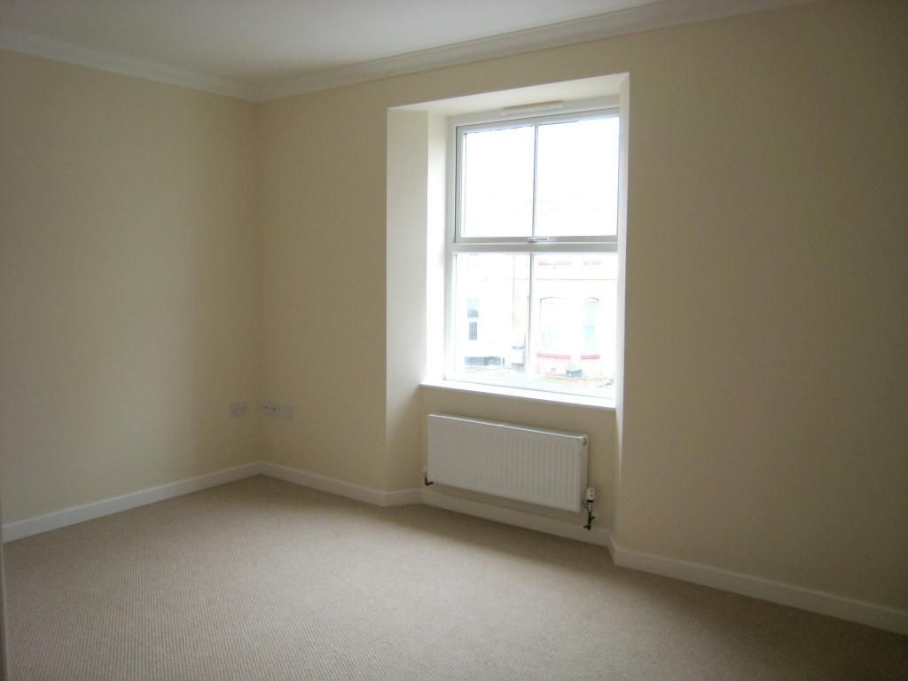 Property photo 3 of 5 Living Room