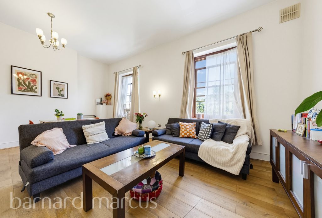 Property photo 1 of 8 Reception Room
