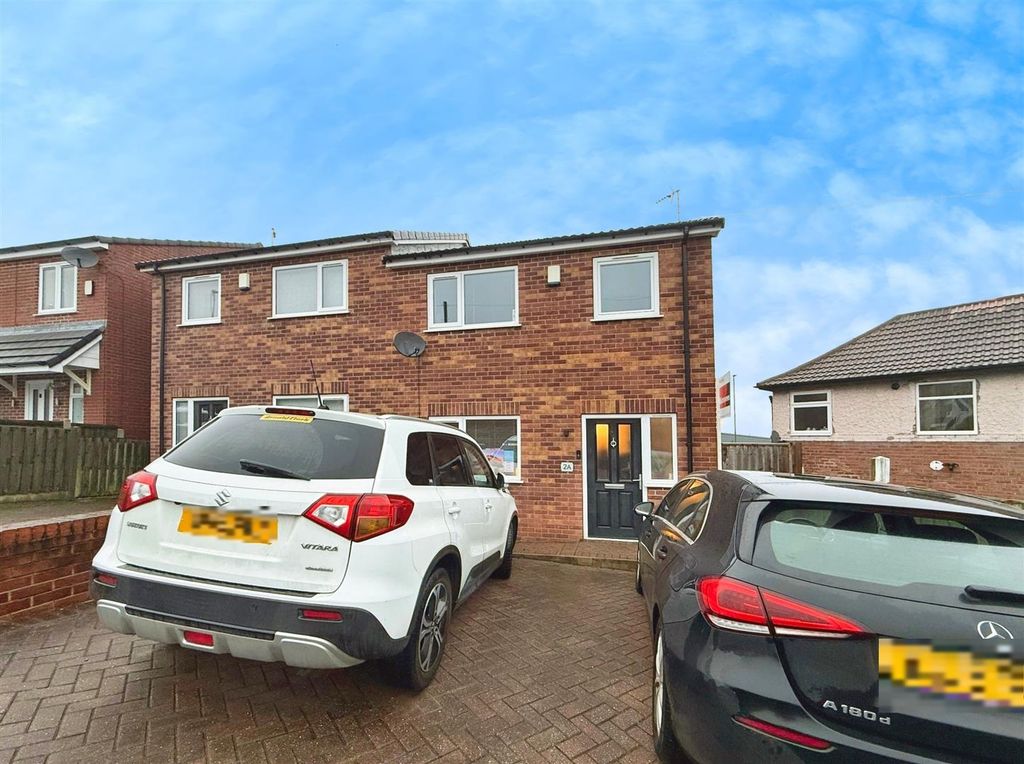 Property photo 1 of 21 Outside