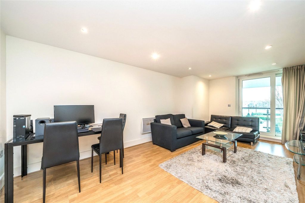 Property photo 2 of 8 Picture No. 06