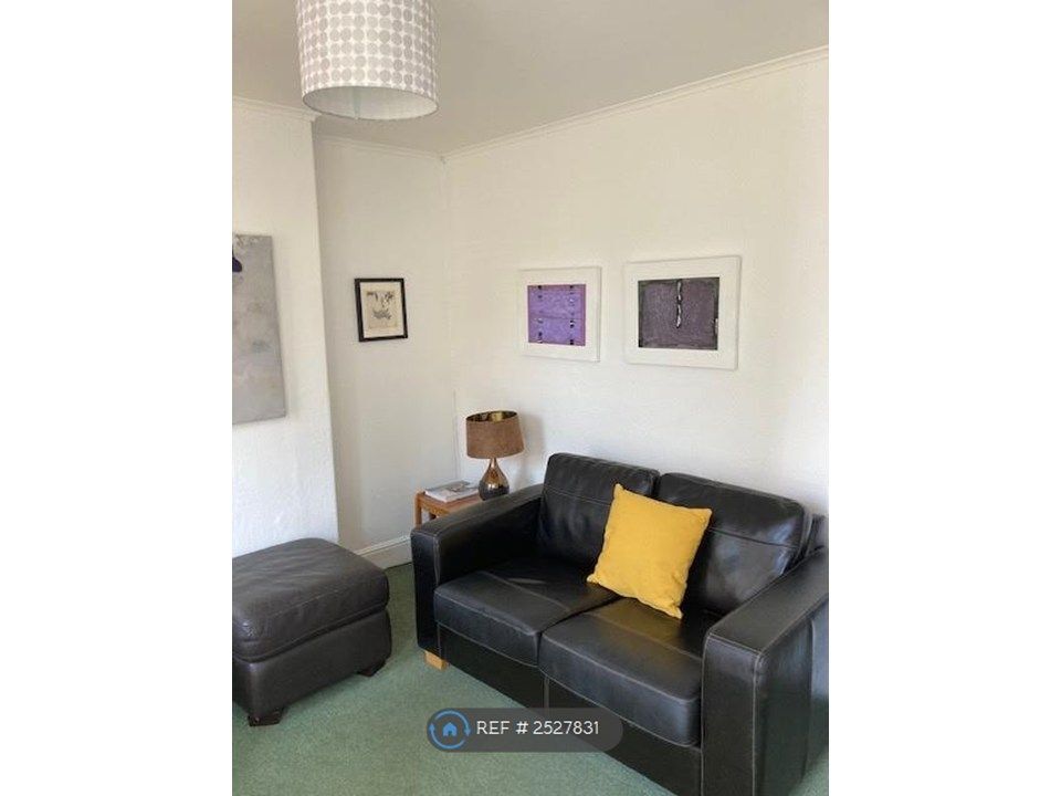Property photo 3 of 16 Living Room