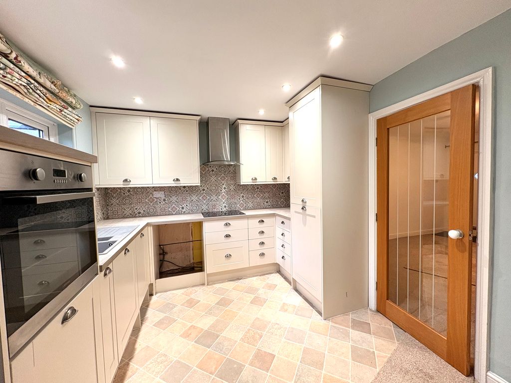 Property photo 3 of 19 Bedroom 1