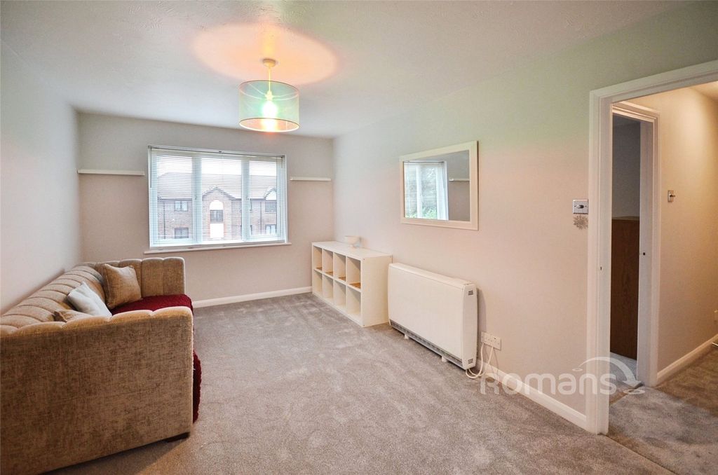 Property photo 3 of 8 Picture No. 04