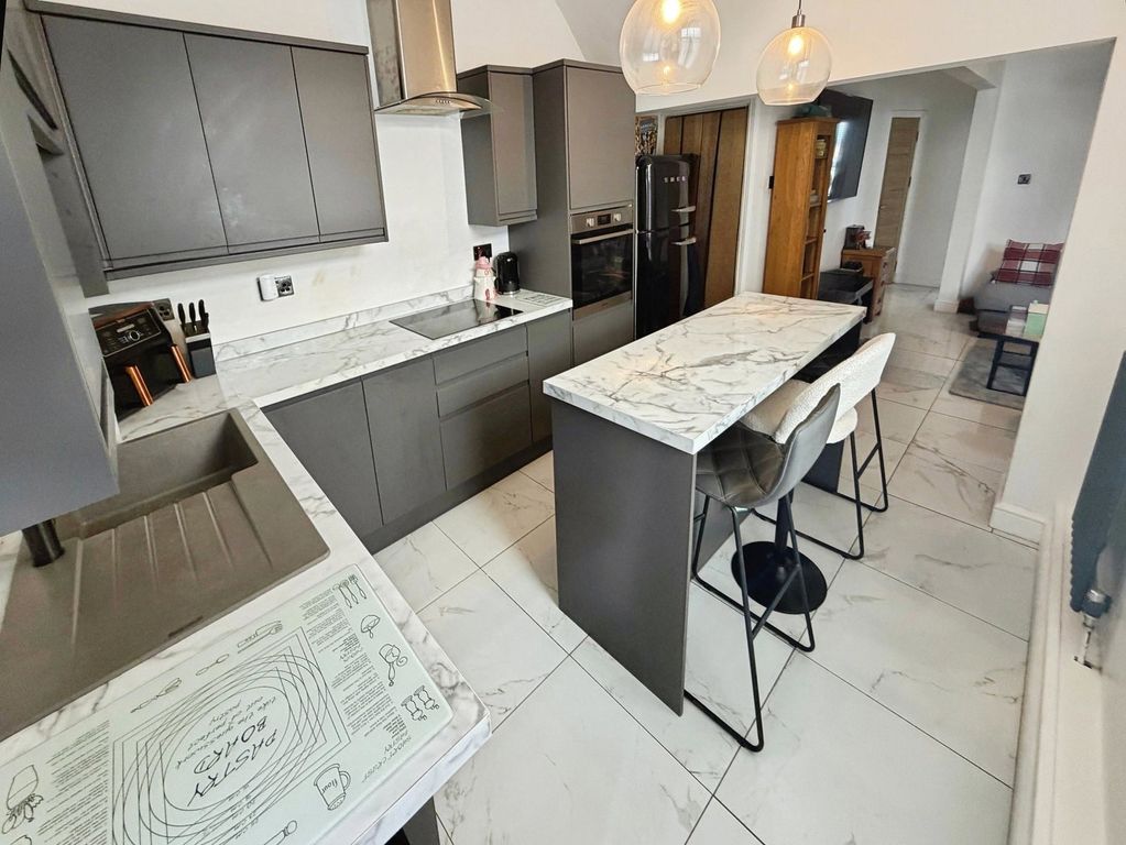 Additional image 5 of 1 bed flat for saleHillside, Neath SA11