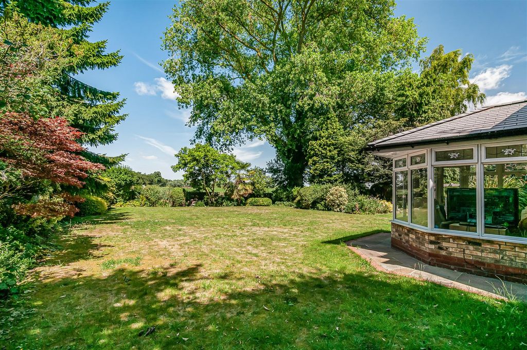 Property photo 2 of 24 The Coppice -8.Jpg