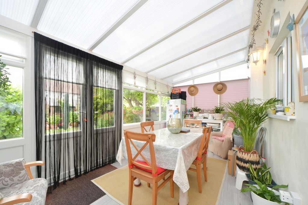 Property photo 3 of 15 Photo