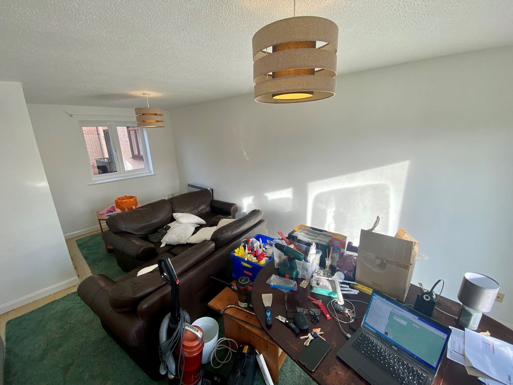 Property photo 3 of 9