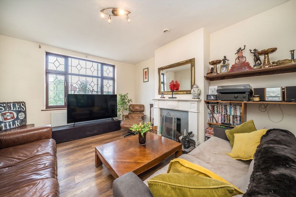 Property photo 2 of 7