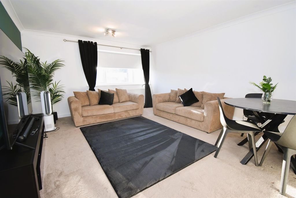 Property photo 2 of 16 Dsc_0002.Jpg